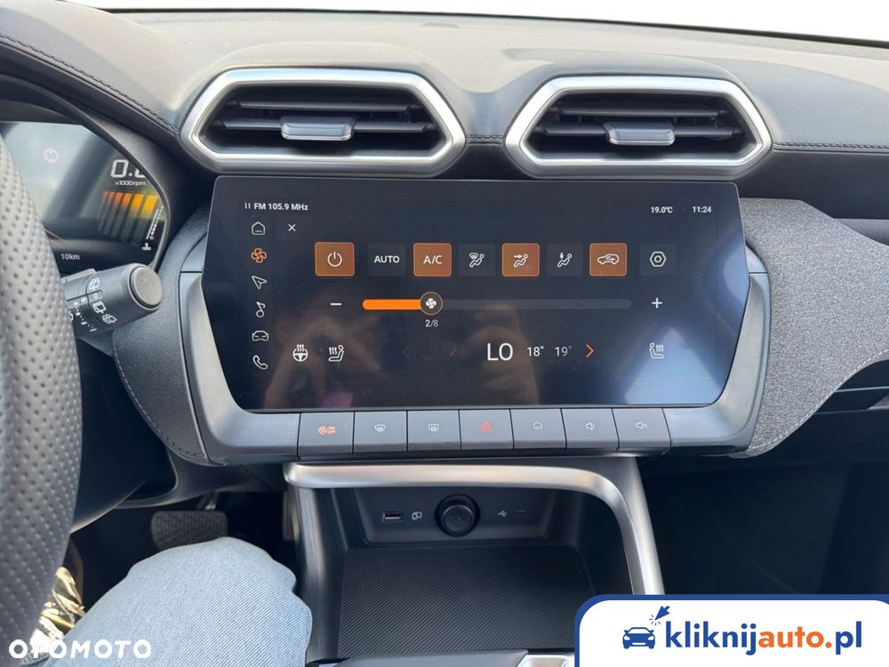 MG ZS Hybrid+ - 11
