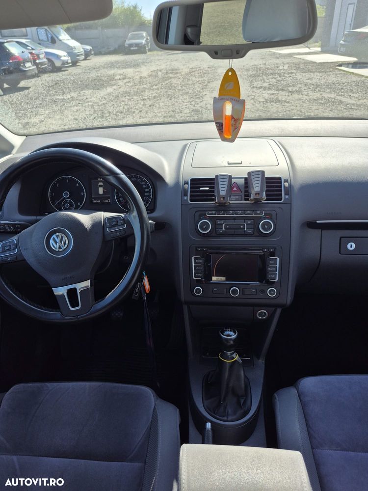 Volkswagen Touran 2.0 TDI DPF STYLE - 5