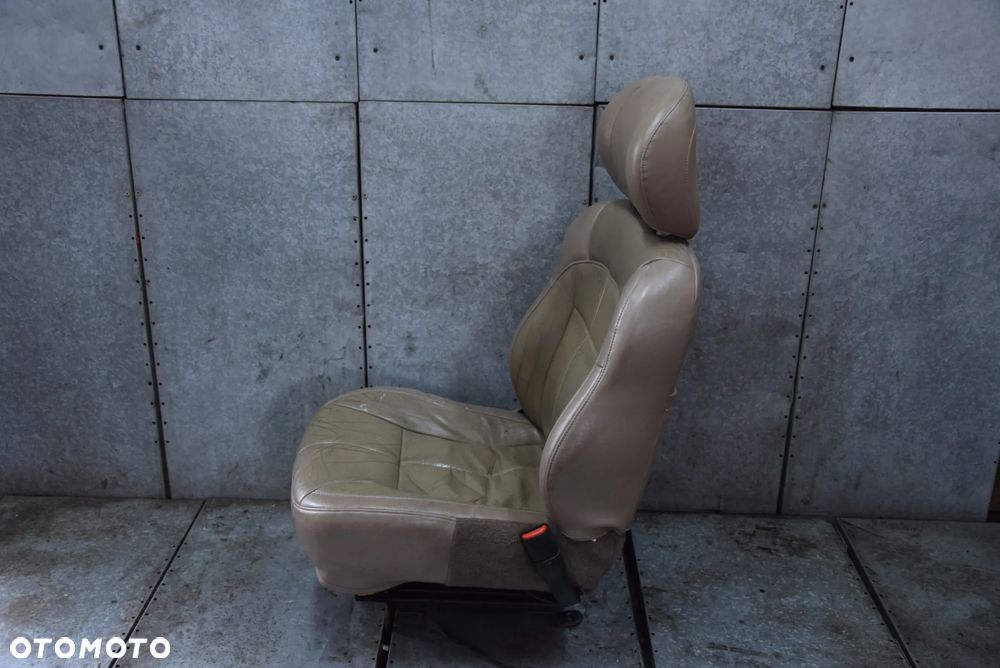 JEEP GRAND CHEROKEE WJ FOTEL PRAWY PRZÓD - 6