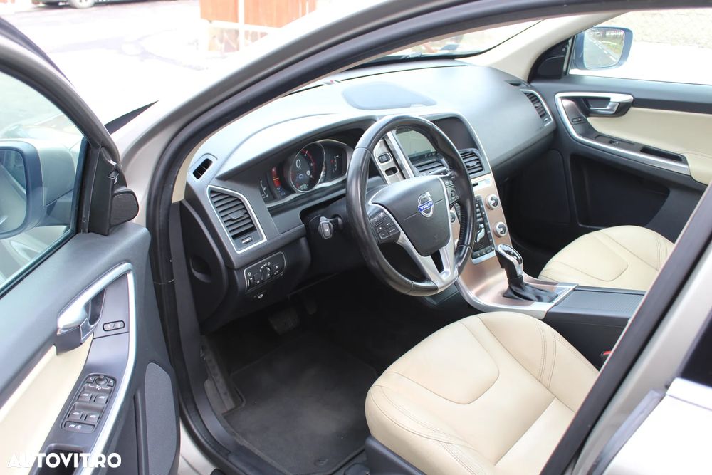 Volvo XC 60 D4 Geartronic Summum - 11