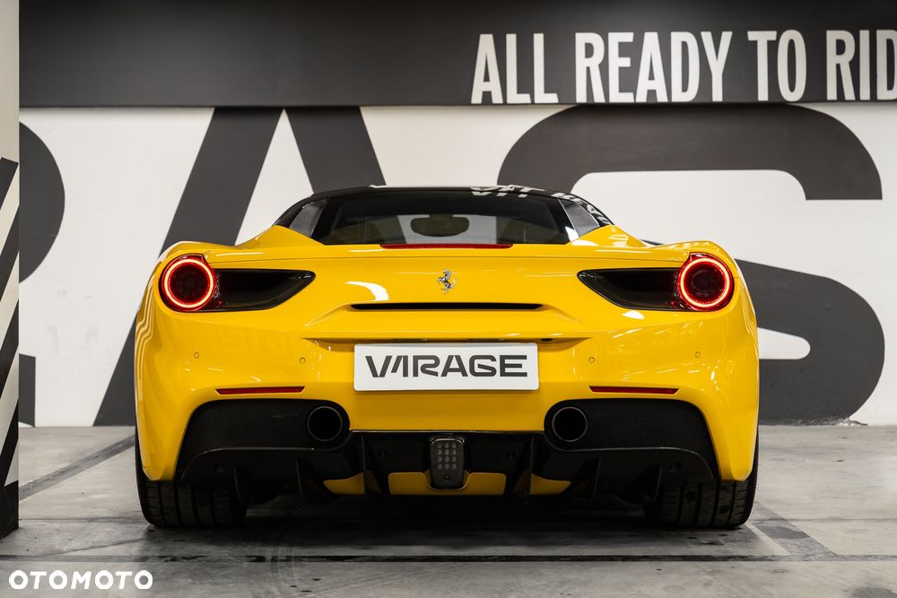 Ferrari 488 - 16