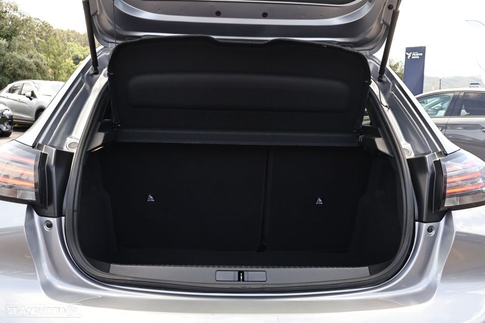 Peugeot 208 1.2 PureTech Allure - 17