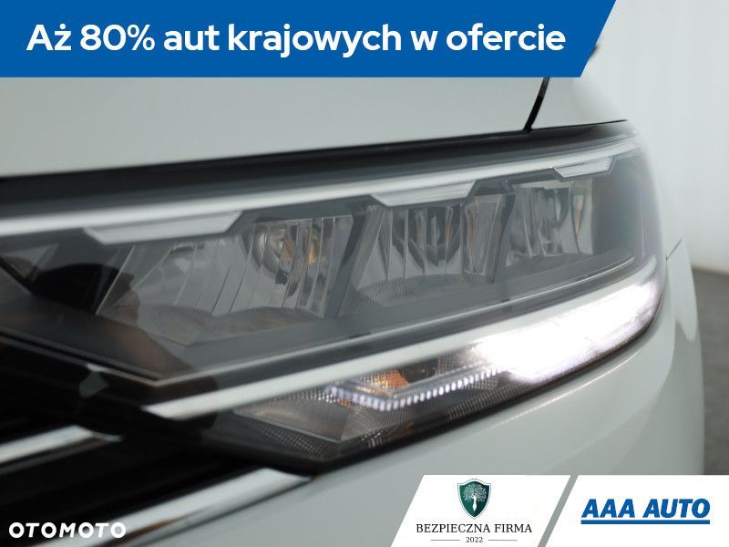 Volkswagen Passat - 22