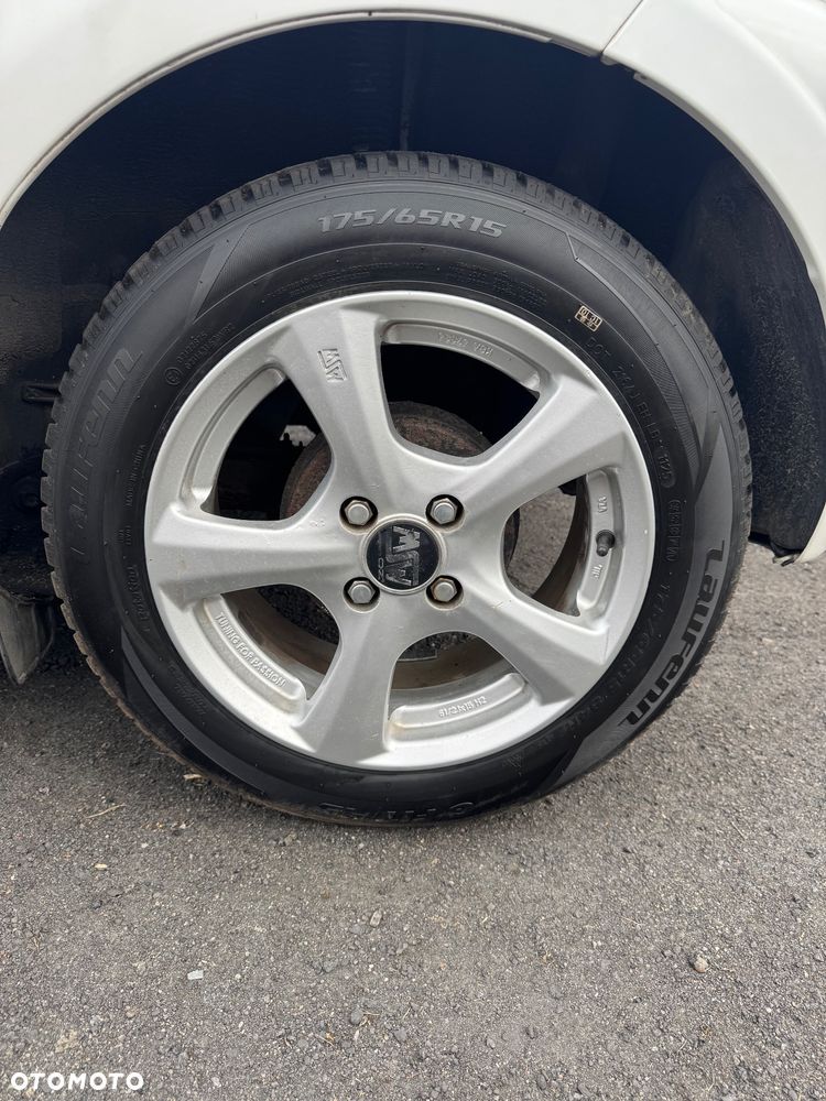 Toyota iQ 1.0 Multidrive + - 24