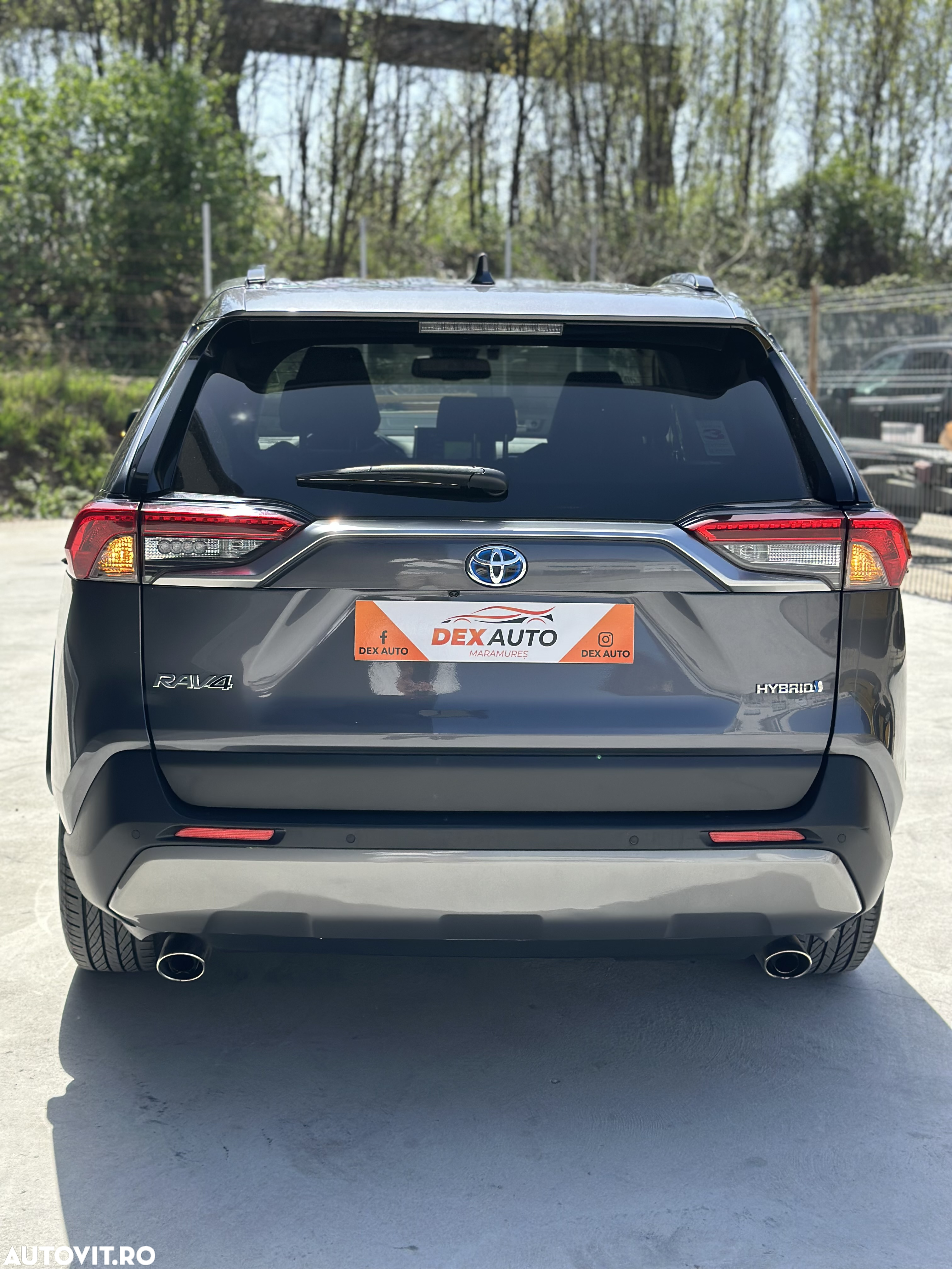 Toyota RAV4 - 2