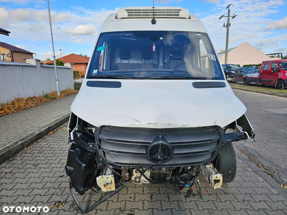 Mercedes-Benz Sprinter - 3