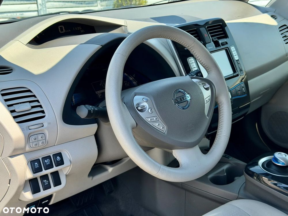 Nissan Leaf 24 kWh (ohne Batterie) Tekna - 10