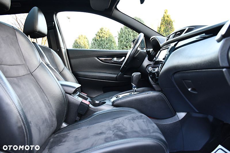 Nissan Qashqai 1.6 dCi Xtronic TEKNA+ - 7