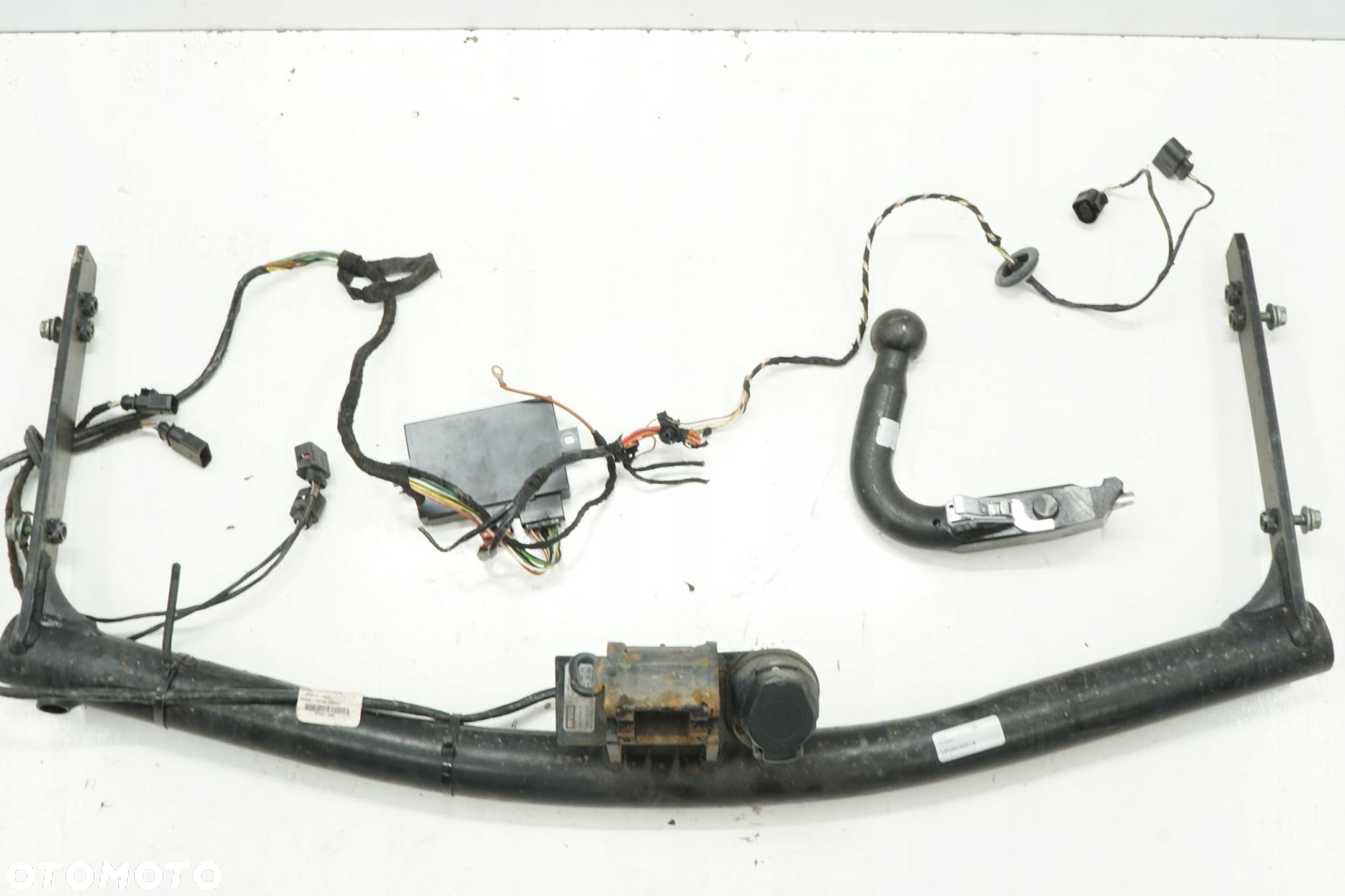 SEAT ALTEA XL 08R HAK HOLOWNICZY KULA 5P5803881A - 2