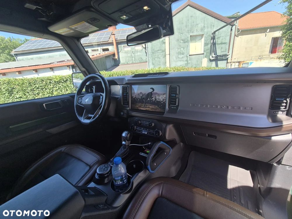 Ford Bronco - 9