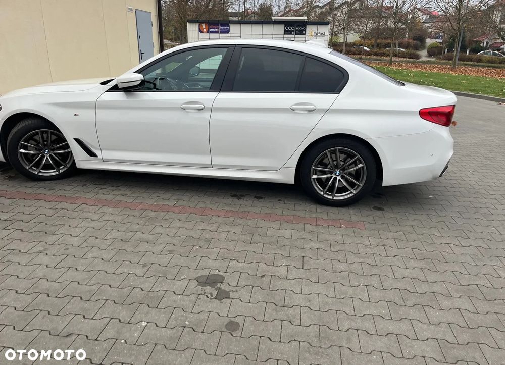 BMW Seria 5 520d xDrive M Sport sport - 2