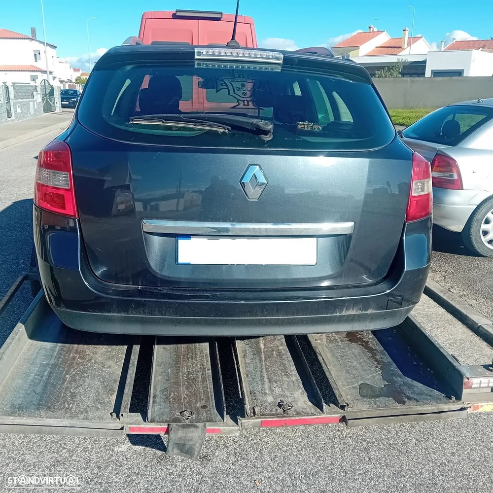 Renault Laguna 1.5 dci Ano 2010 - 3