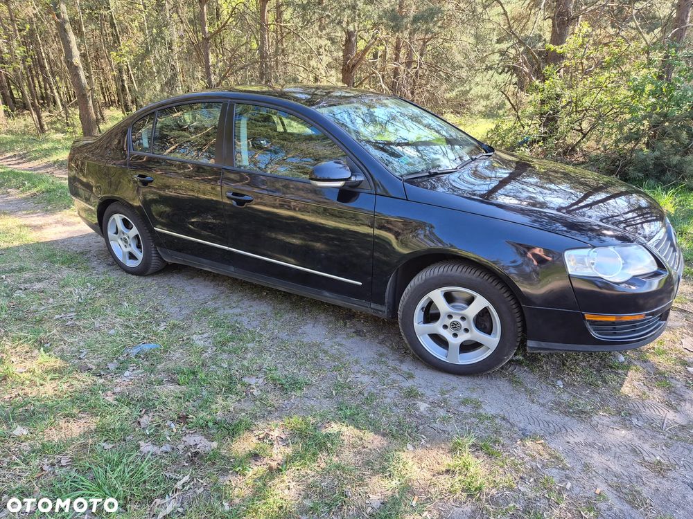 Volkswagen Passat 1.9 TDI Comfortline - 18