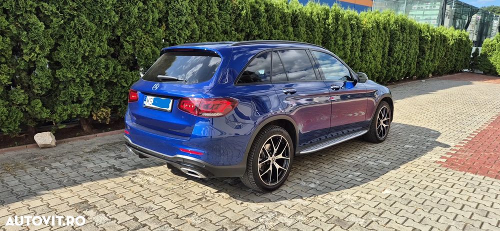 Mercedes-Benz GLC 220 d 4MATIC 9G-TRONIC AMG Line - 3