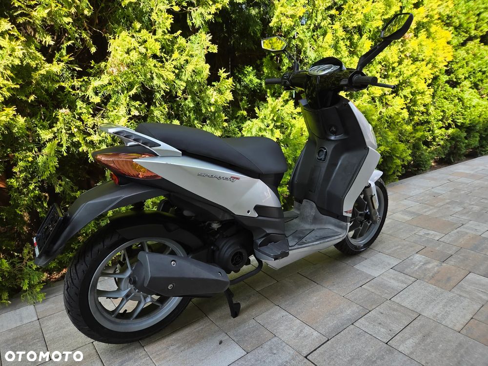 Aprilia Sportcity - 3