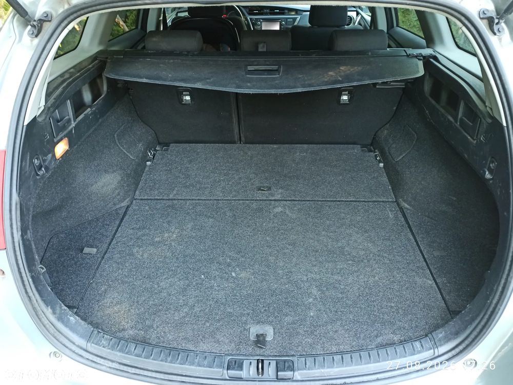 Toyota Auris 1.6 Premium MS - 9