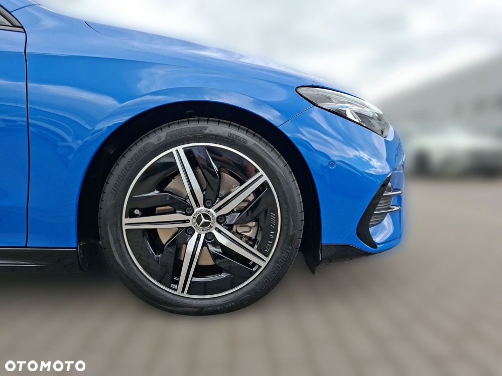 Mercedes-Benz CLA - 11