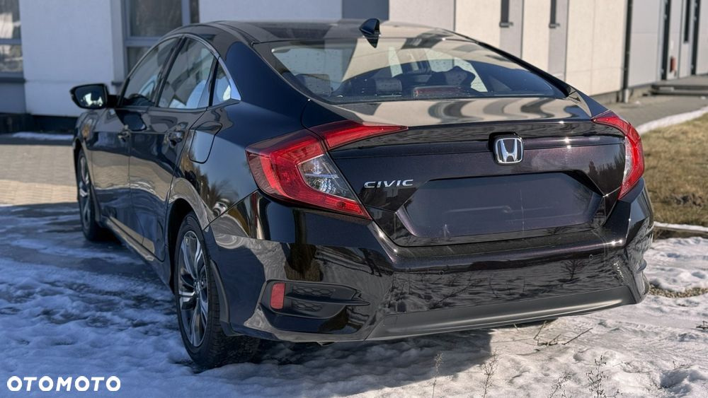 Honda Civic 1.5 T Elegance CVT - 4