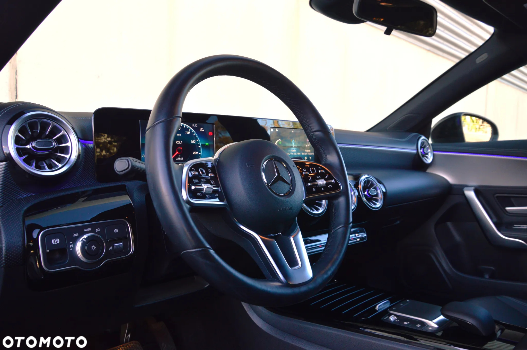 Mercedes-Benz CLA 250 4-Matic Progressive 7G-DCT - 12