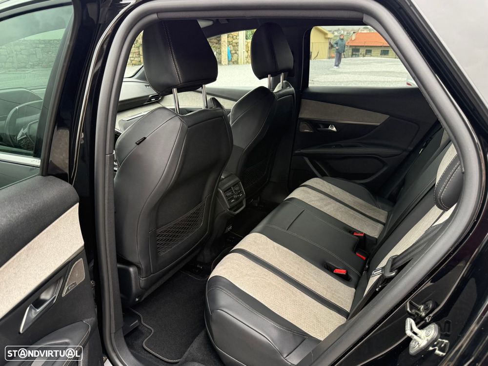 Peugeot 3008 1.6 Hybrid GT Pack e-EAT8 - 23