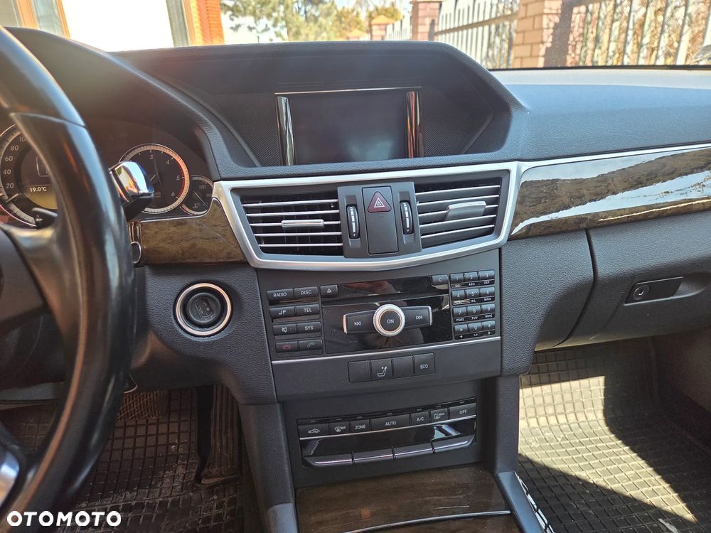 Mercedes-Benz Klasa E 220 CDI BlueEff - 6