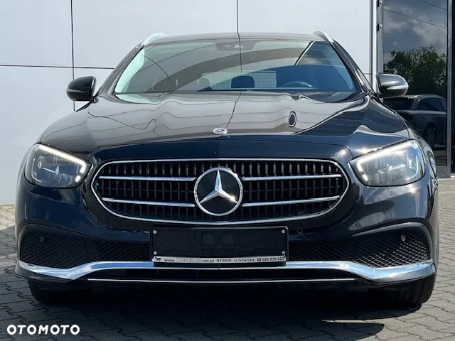 Mercedes-Benz Klasa E 300 de Avantgarde - 3