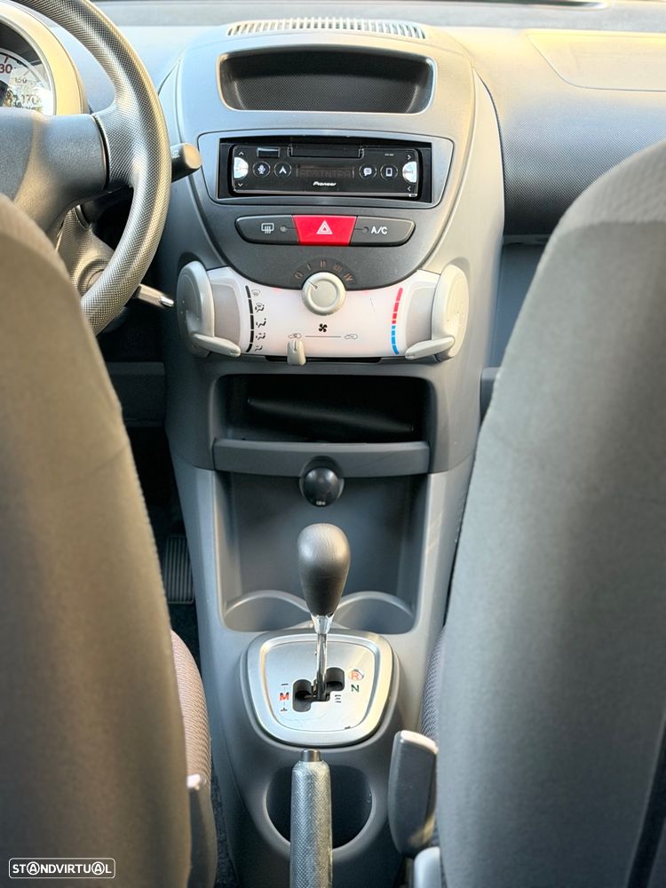 Toyota Aygo 1.0 Plus Sport Pack MM - 11