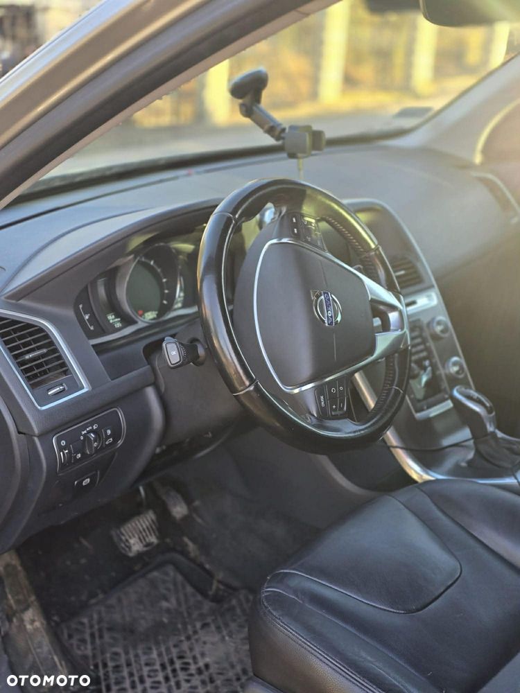 Volvo XC 60 D5 AWD Geartronic Summum - 7