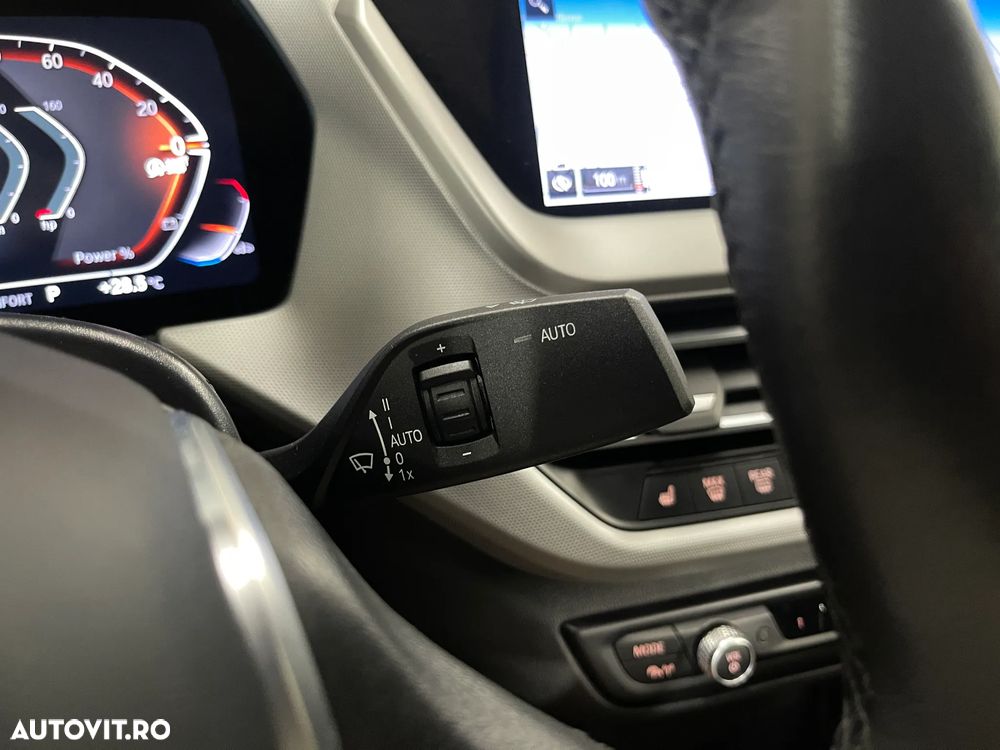 BMW Seria 2 218i Aut. - 25