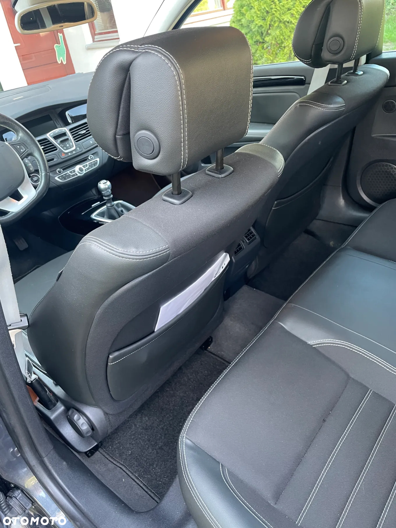 Renault Laguna dCi 110 FAP Bose Edition - 10