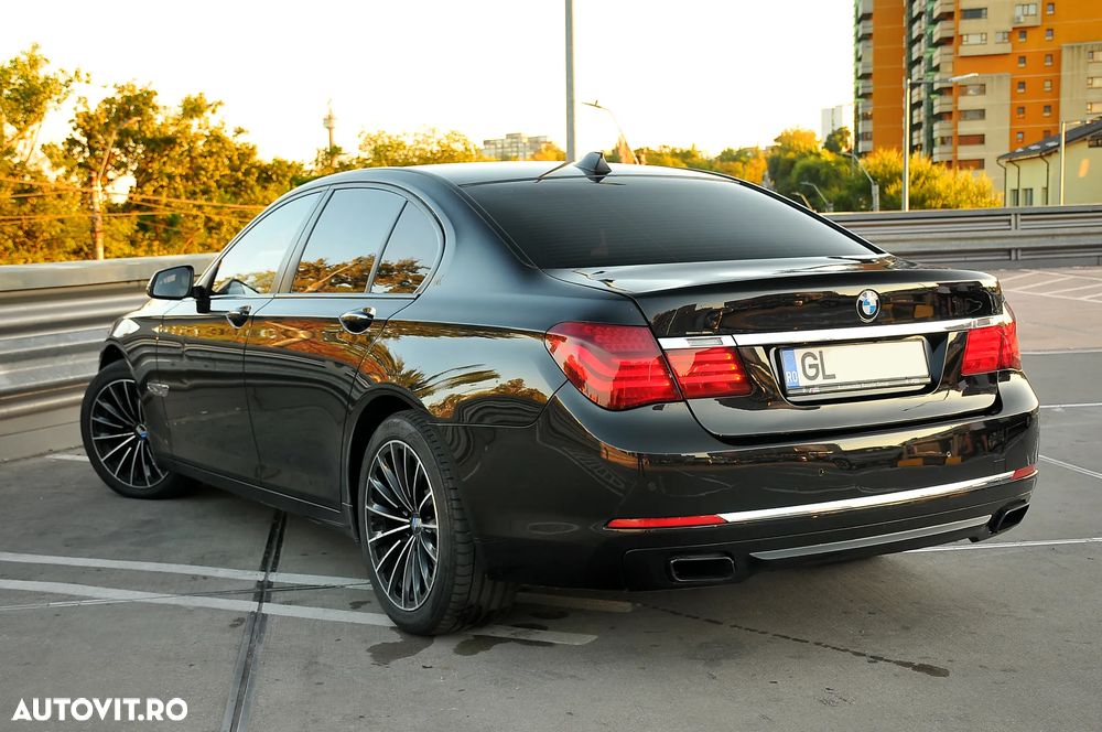 BMW Seria 7 740d xDrive - 3