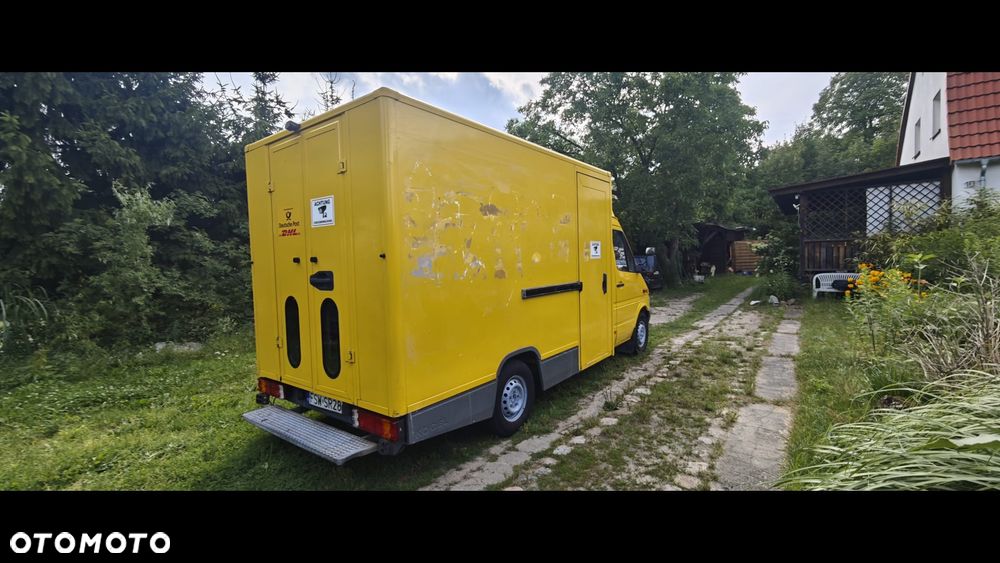 Mercedes-Benz SPRINTER - 12