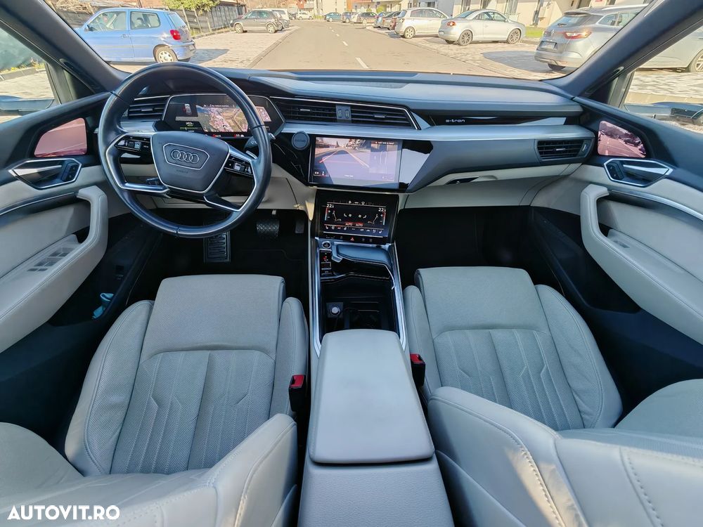 Audi e-tron 55 quattro advanced - 12