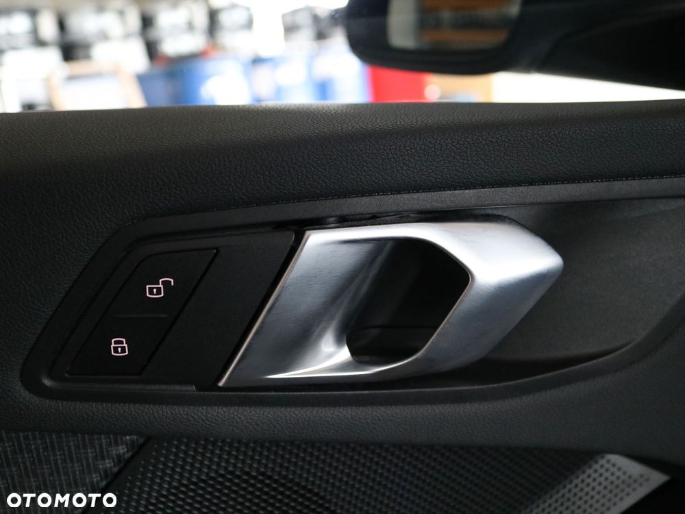 BMW Seria 1 118i Advantage - 11