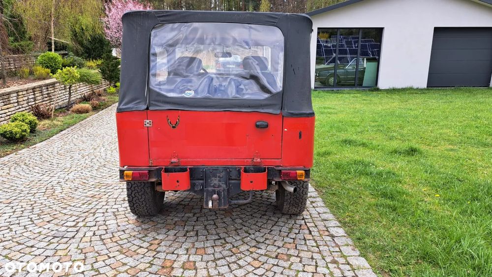 Toyota Land Cruiser - 4