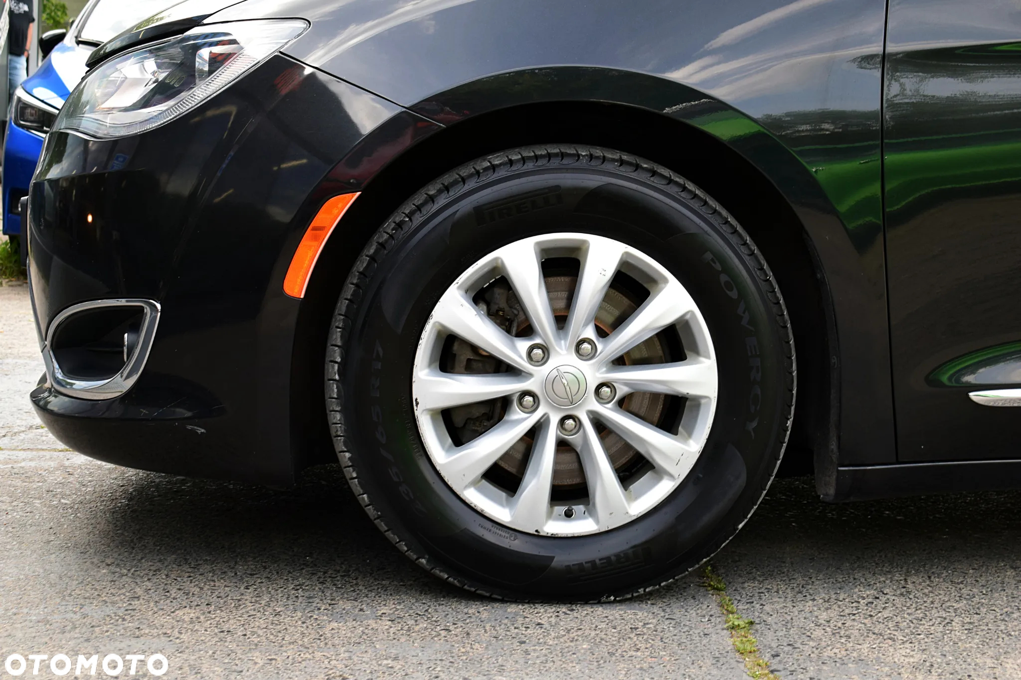 Chrysler Pacifica - 22