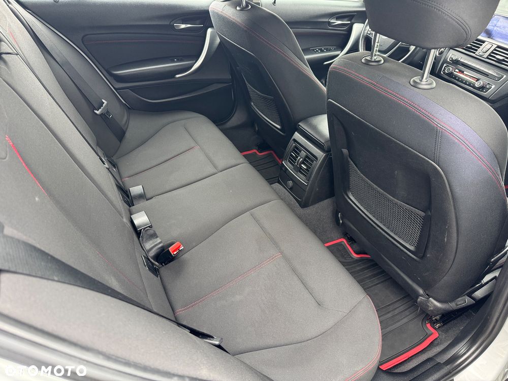 BMW Seria 1 118d Sport Line - 23
