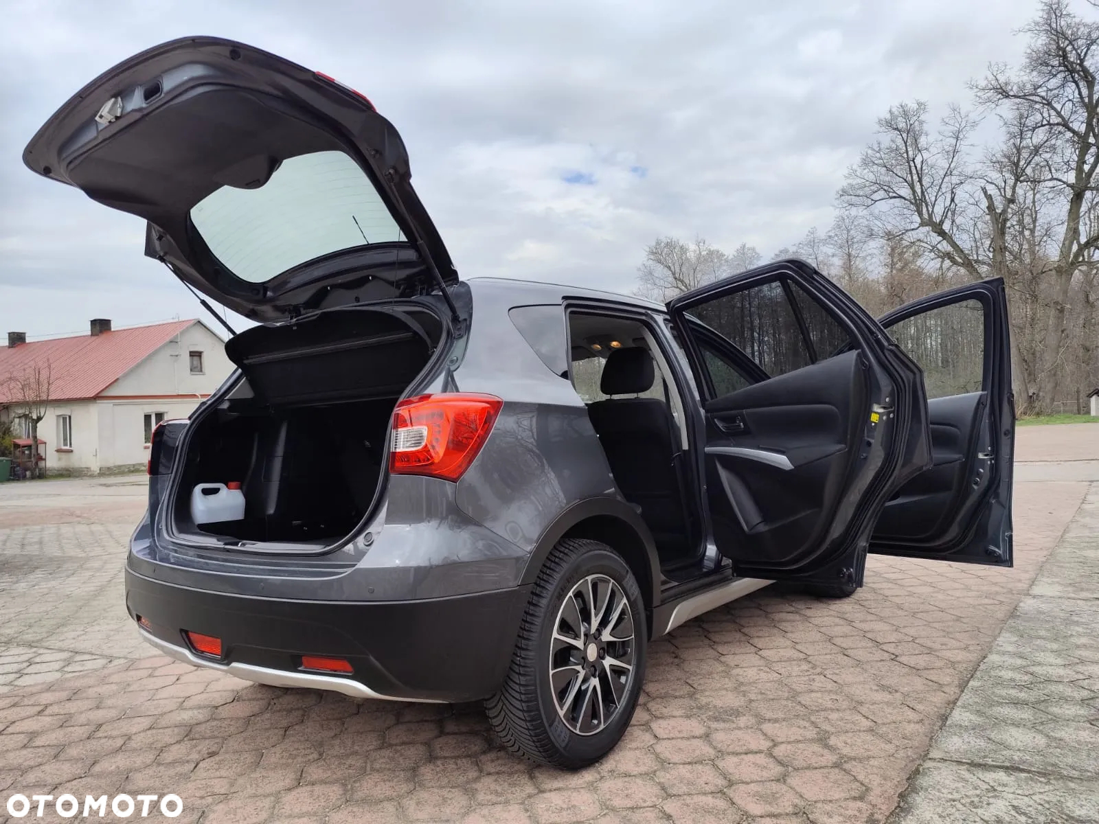 Suzuki SX4 - 4