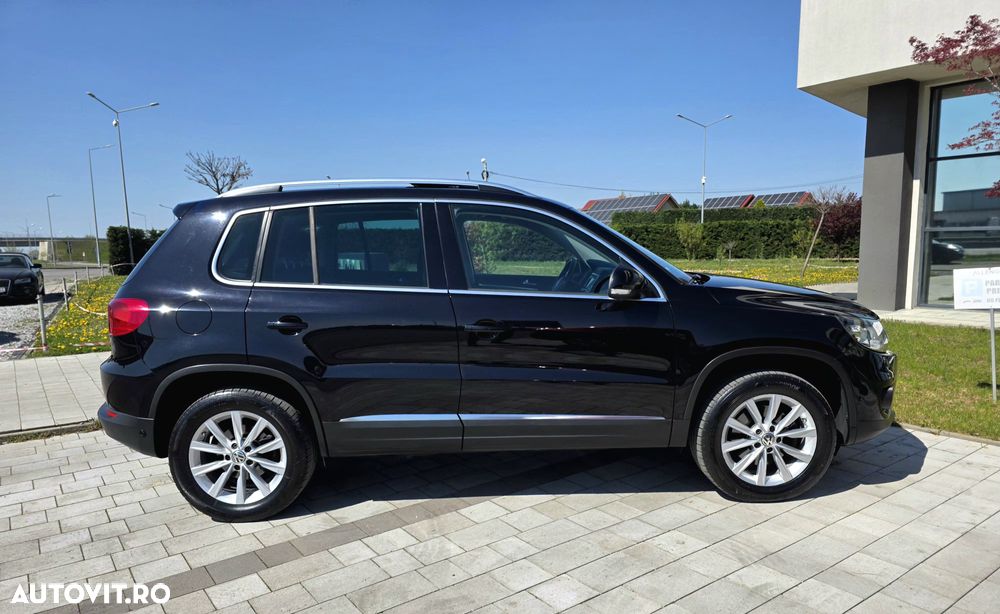 Volkswagen Tiguan 2.0 TDI DPF 4Motion BlueMotion Technology DSG Exclusive - 19