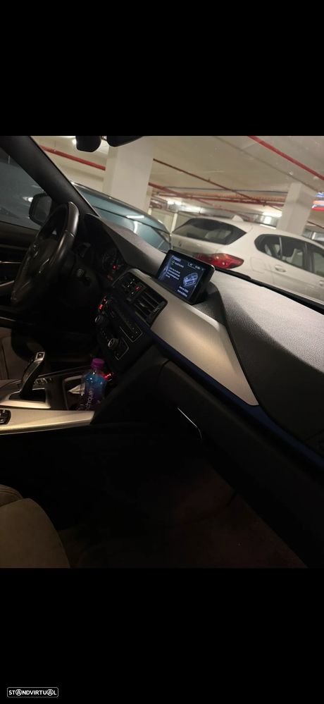 BMW 318 d Auto Pack M - 12