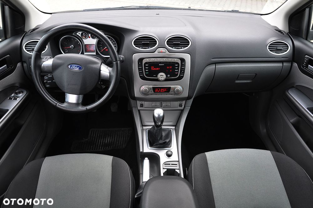 Ford Focus 1.8 FF Platinium X - 6