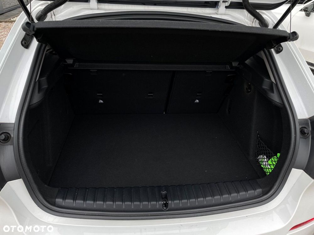 BMW Seria 1 118i - 22