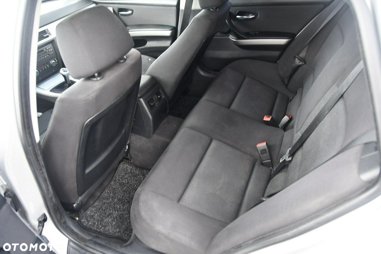 BMW Seria 3 - 16