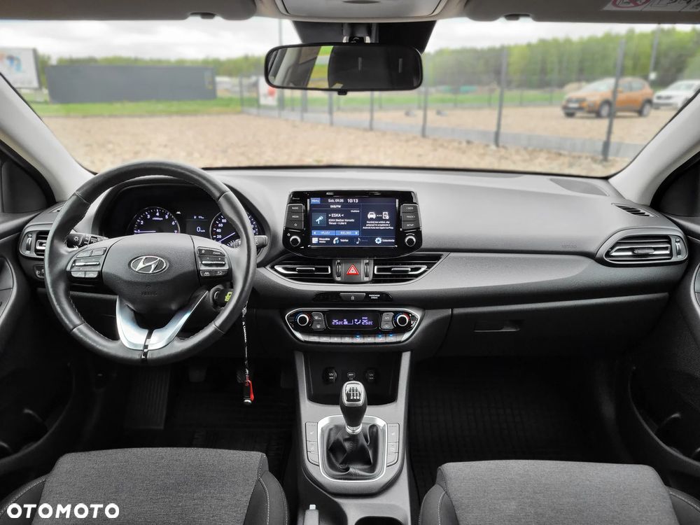 Hyundai i30 1.5 DPI Smart - 12