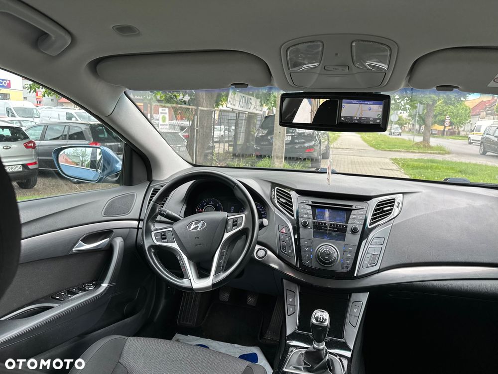 Hyundai i40 i40cw 1.7 CRDi Fifa World Cup Edition - 16