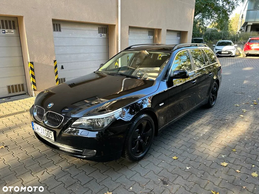 BMW Seria 5 525d Touring - 8