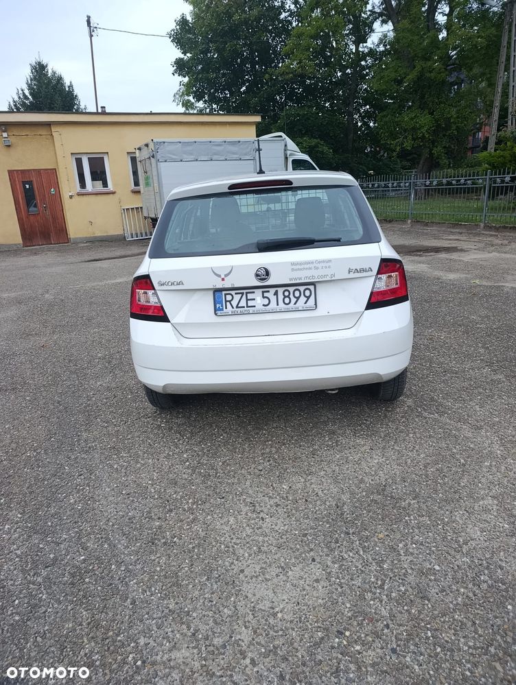 Skoda Fabia 1.0 TSI Active - 5