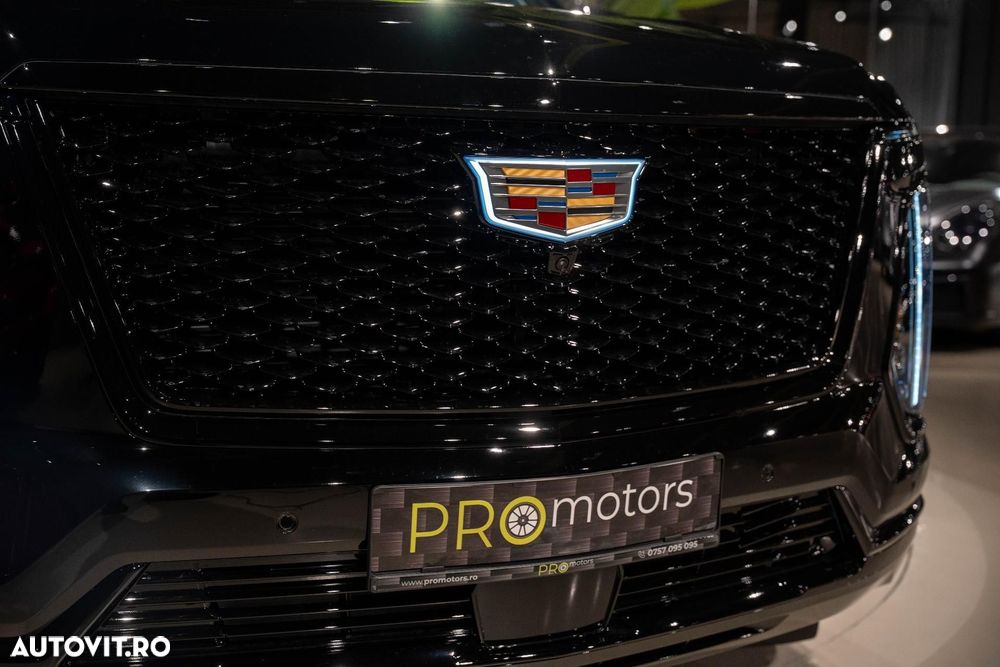 Cadillac Escalade - 34