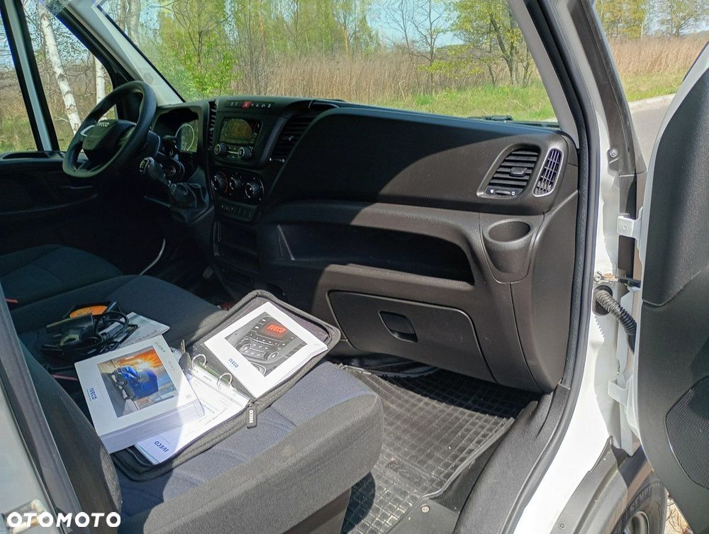 Iveco Daily 35S14 - 16