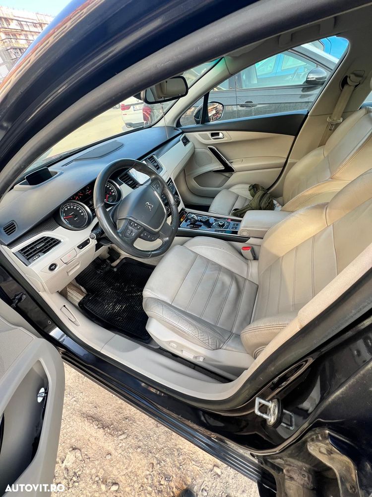 Peugeot 508 Hybrid4 - 11